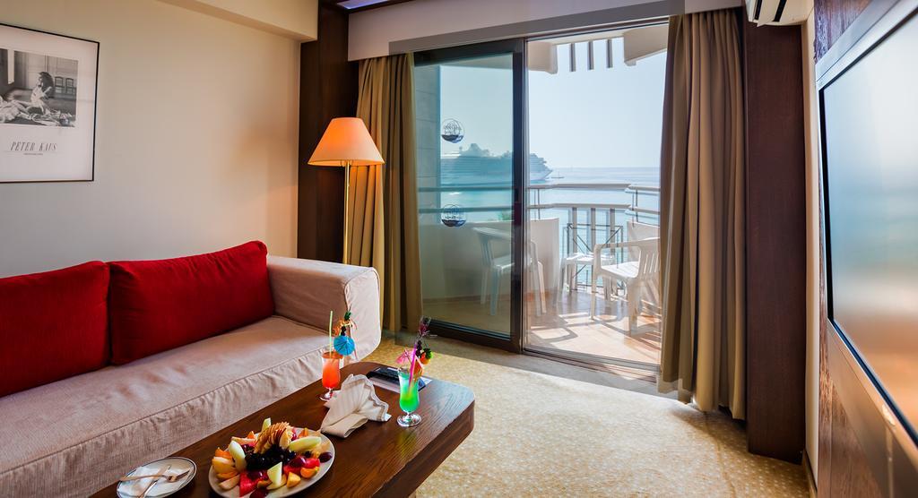 Derici Hotel Kusadasi Luaran gambar